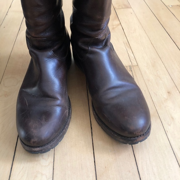 Frye Women's Melissa Button Back-Zip Boot Size 8 - Picture 4 of 10